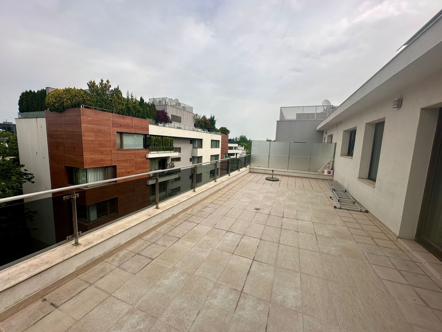 Penthouse 3 rooms | Panoramic terrace | Kiseleff area