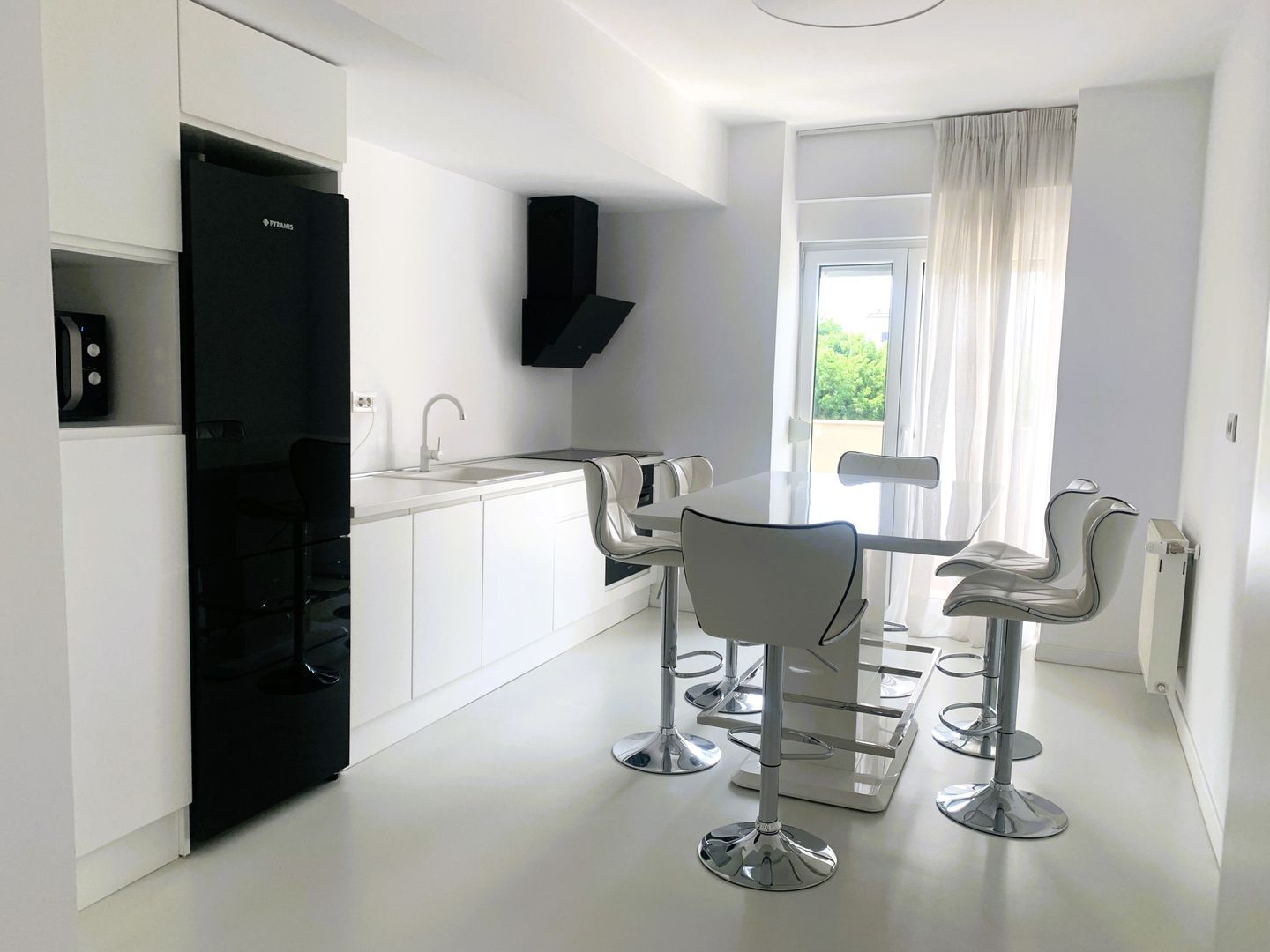 Spectacular 3-room apartment for rent, Herastrau